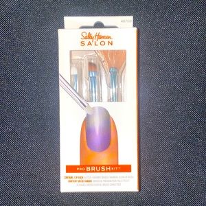 NEW Sally Hansen salon pro brush kit for nails